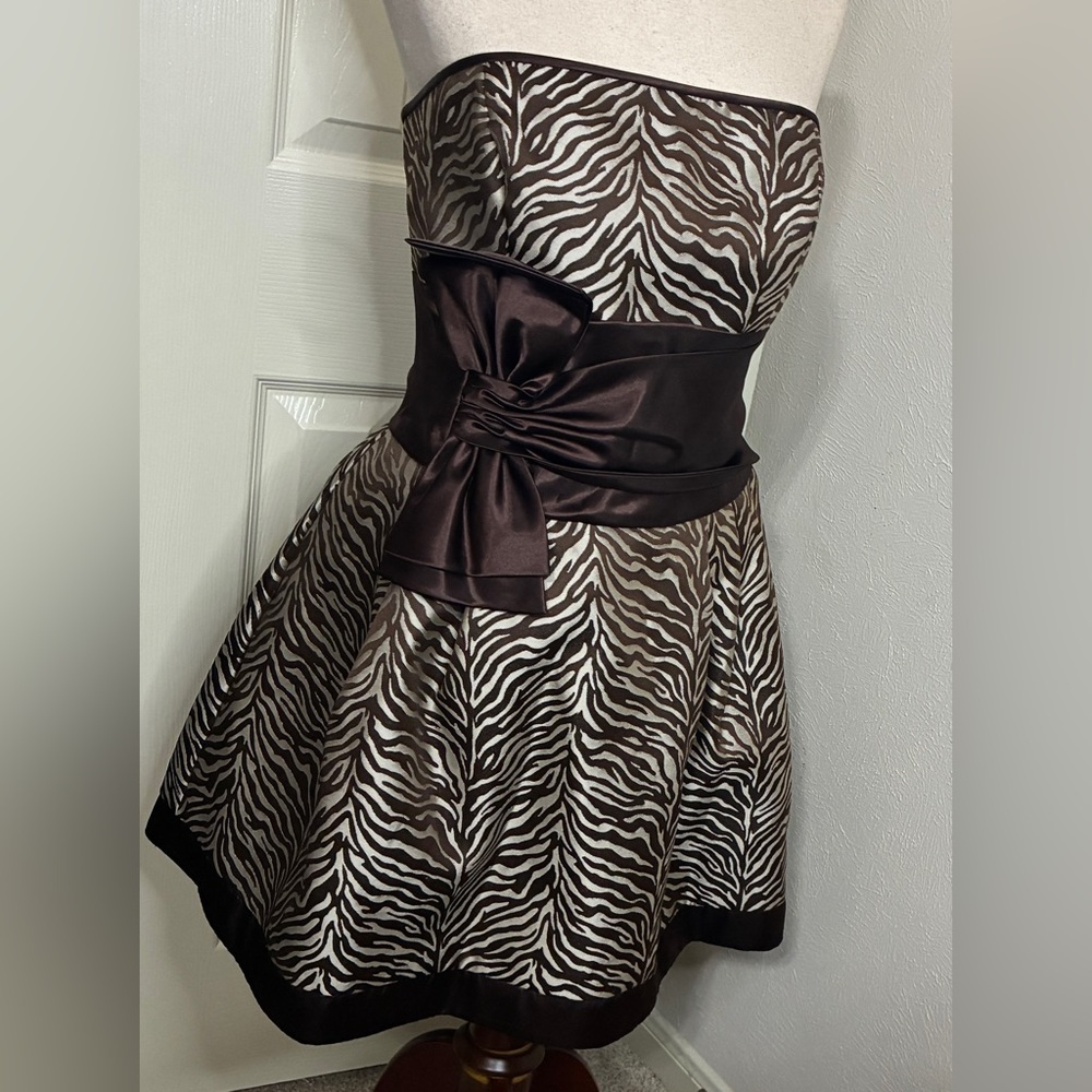 Vintage Jessica McClintock Size 12 Brown & Cream Strapless Zebra print Dress
